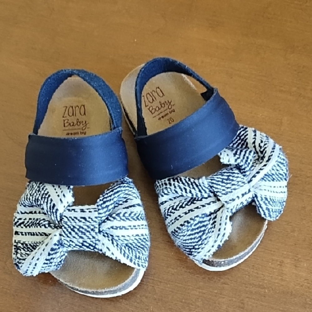 Zara Sandals Girls Size 4 Age 9 - 15 Months Boho Summer Vacation Blue White Bow